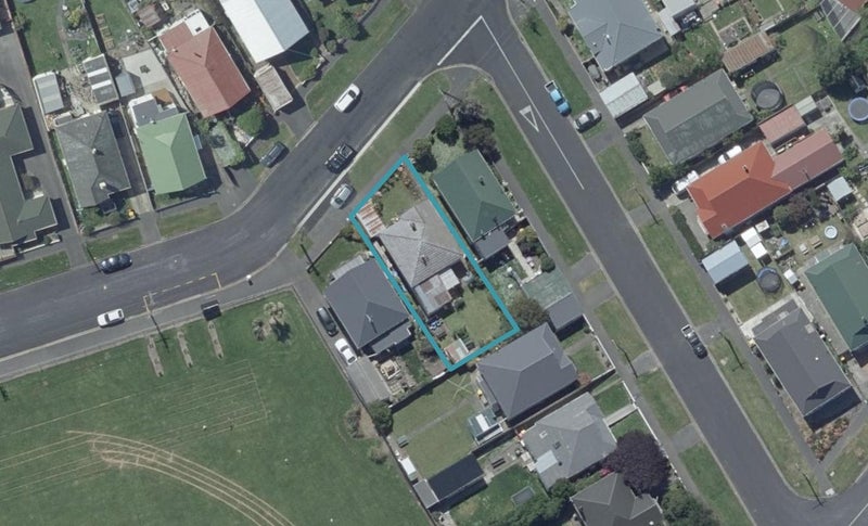 64 Marlow Street, Saint Kilda, Dunedin - Carousel 1