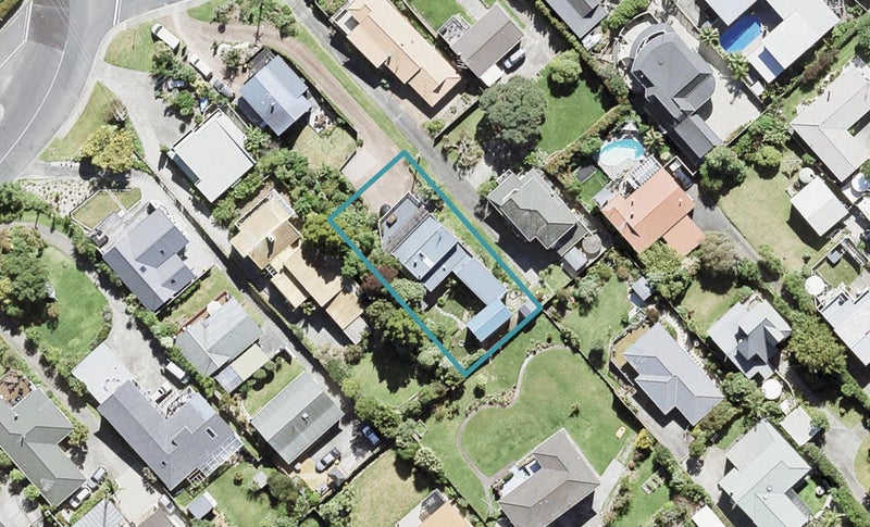 1 Brown Street, Manly, Whangaparaoa - Carousel 1