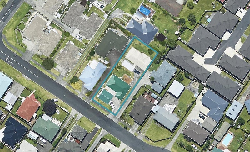 47B Emmett Street, Greerton, Tauranga - Carousel 1