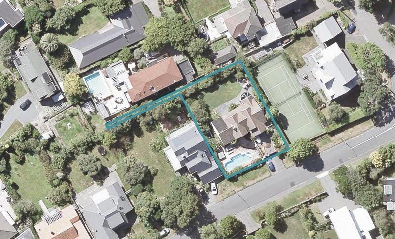 13 Cheviot Road, Lowry Bay, Lower Hutt - Carousel 1