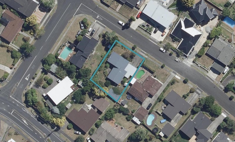15 Edwin Street, St Andrews, Hamilton - Carousel 1