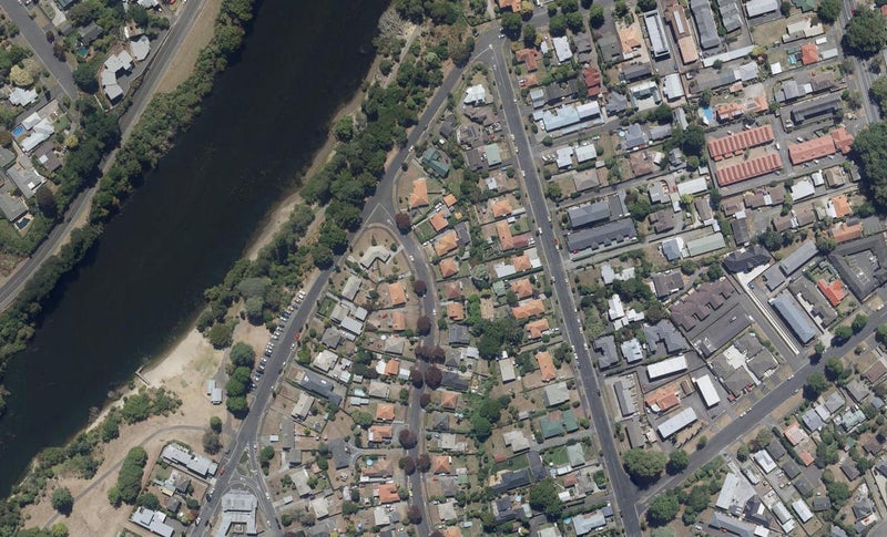 8 Galway Avenue, Hamilton East, Hamilton - Carousel 1