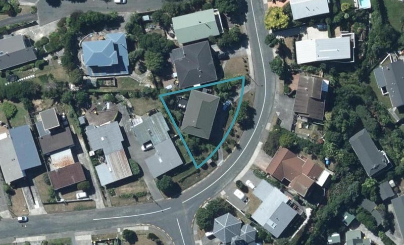 28 Pope Street, Camborne, Porirua - Carousel 1