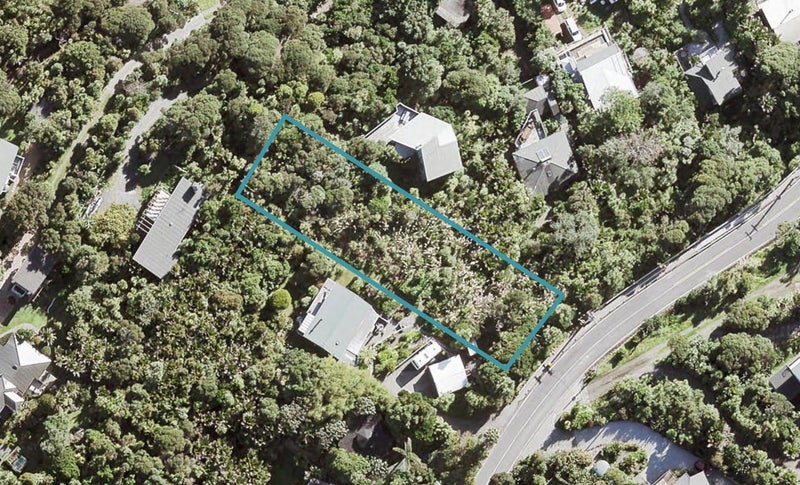 13 Piha Road, Piha, Piha - Carousel 1