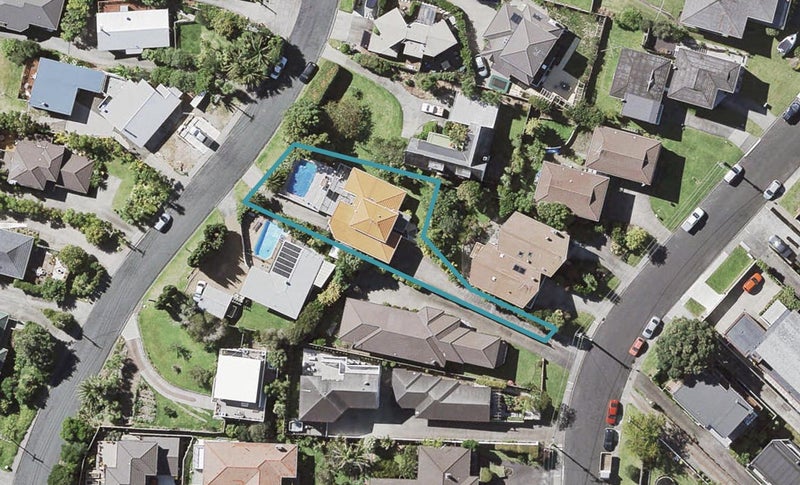 48A Seaview Road, Castor Bay, Auckland - Carousel 1