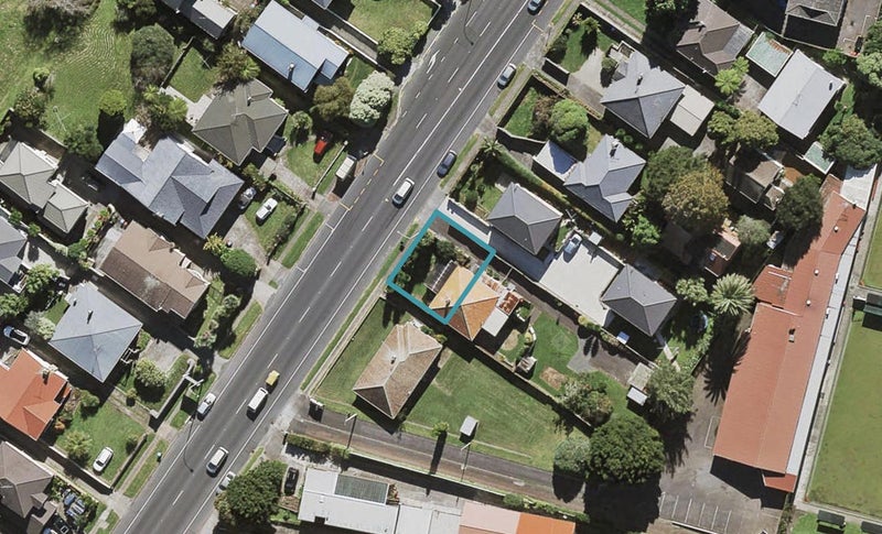 12A Hillsborough Road, Hillsborough, Auckland - Carousel 1