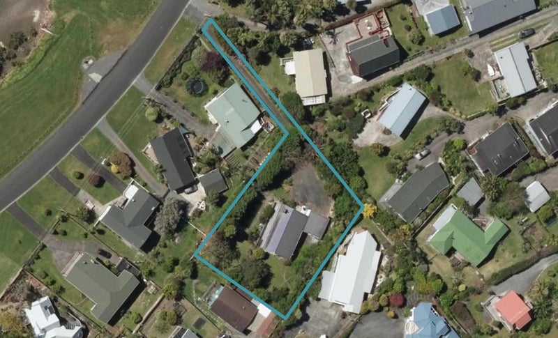 310 Beach Road, Onerahi, Whangarei - Carousel 1