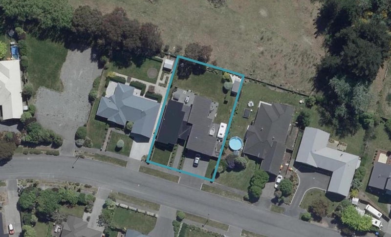 29 Hemingway Place, Spencerville, Christchurch - Carousel 1
