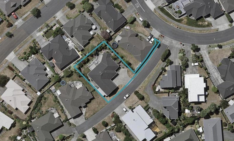 6 Monarch Place, Paraparaumu Beach, Paraparaumu - Carousel 1