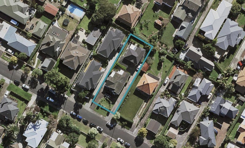 10A Ferguson Avenue, Greenlane, Auckland - Carousel 1