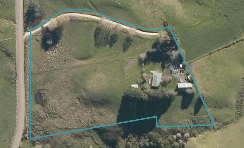 194 Gibbons Road, Kaiwaka - Carousel 1