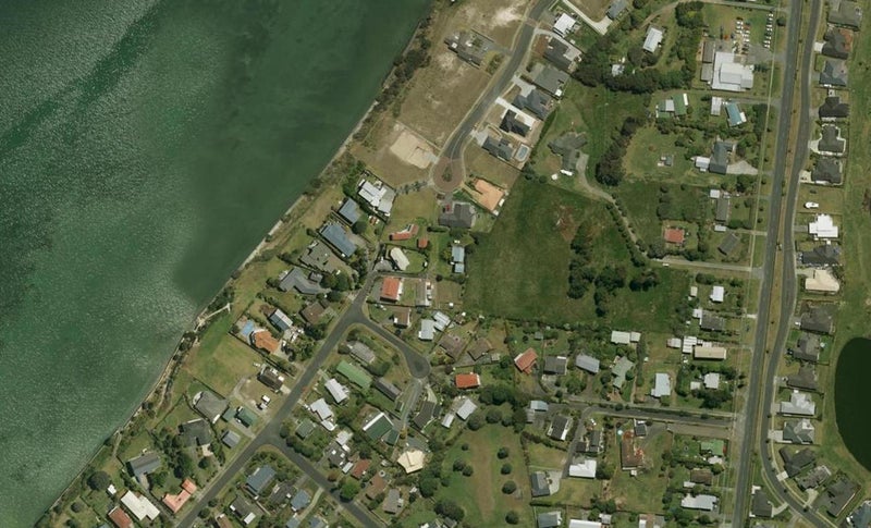 34 Manaia View Road, One Tree Point - Carousel 1