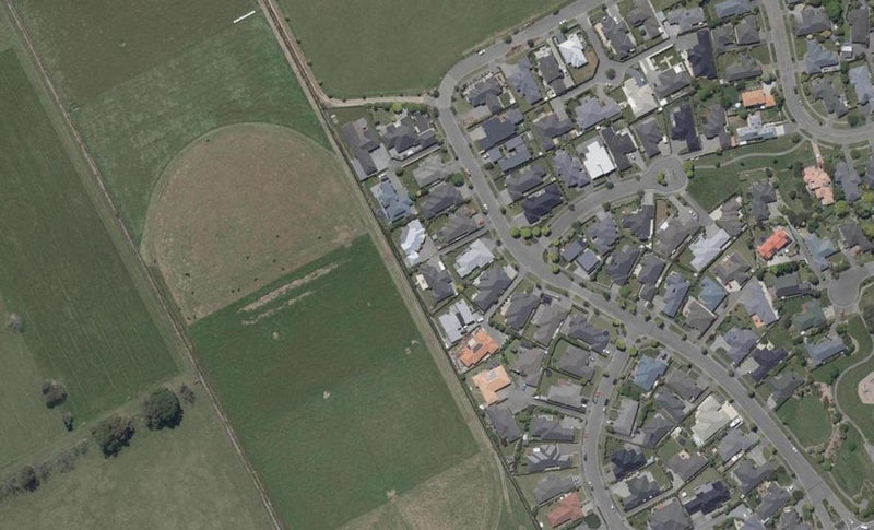 33 Globe Bay Drive, Templeton, Christchurch - Carousel 1