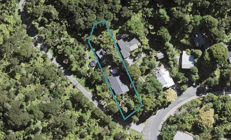 13 Laingholm Drive, Laingholm, Auckland - Carousel 1