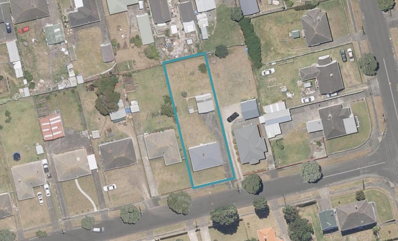 4 Maire Street, Gonville, Whanganui - Carousel 1