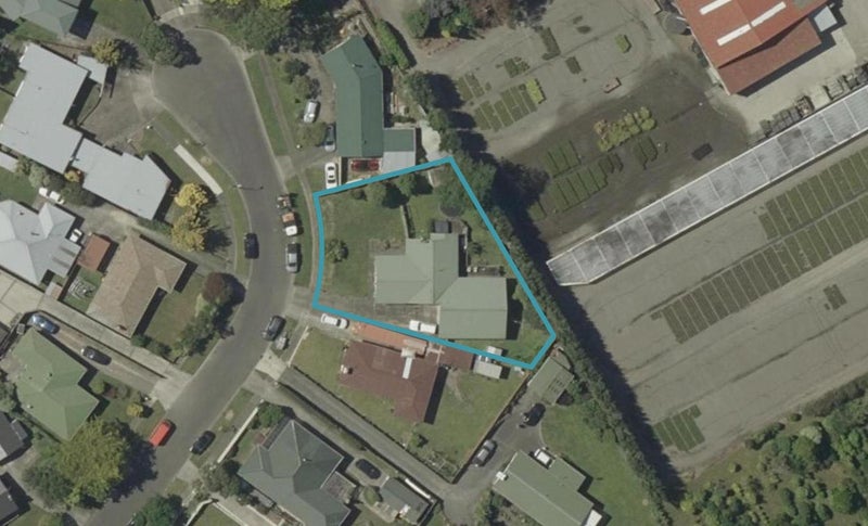 11 Patea Place, Terrace End, Palmerston North - Carousel 1