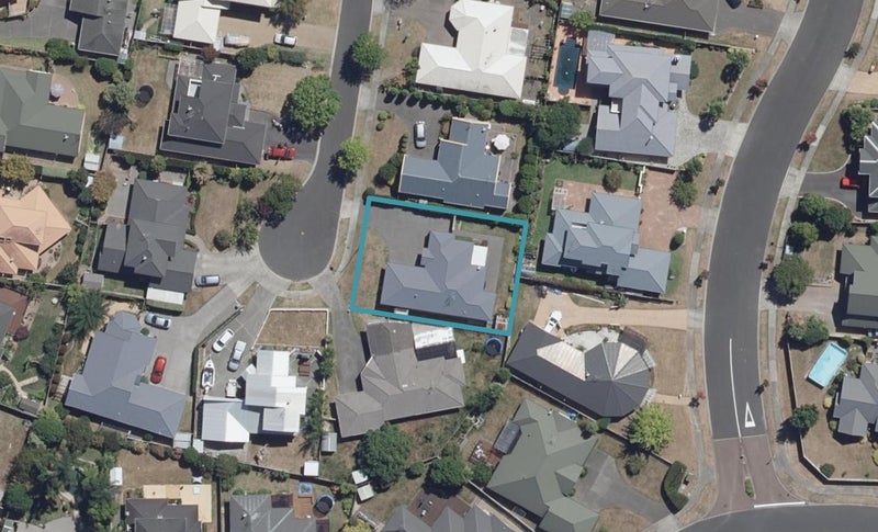 9 Castlewold Place, Huntington, Hamilton - Carousel 1