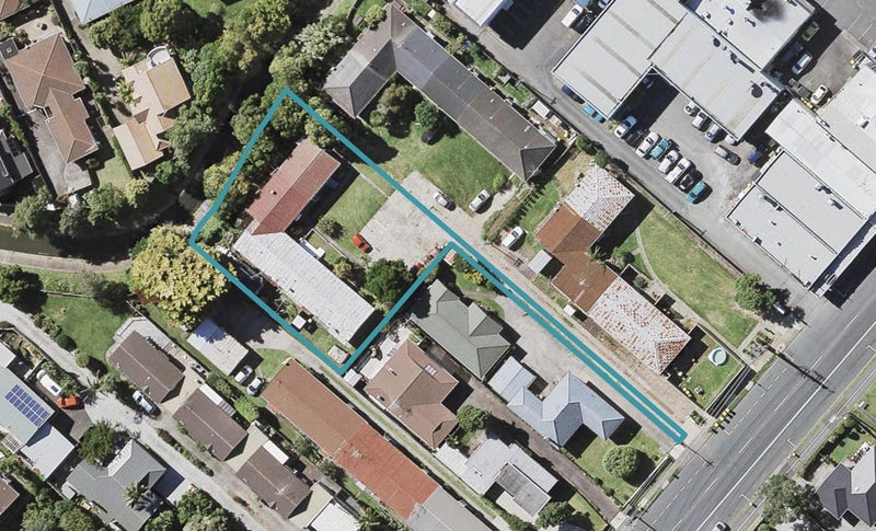 5/39 Shakespeare Road, Milford, Auckland - Carousel 1