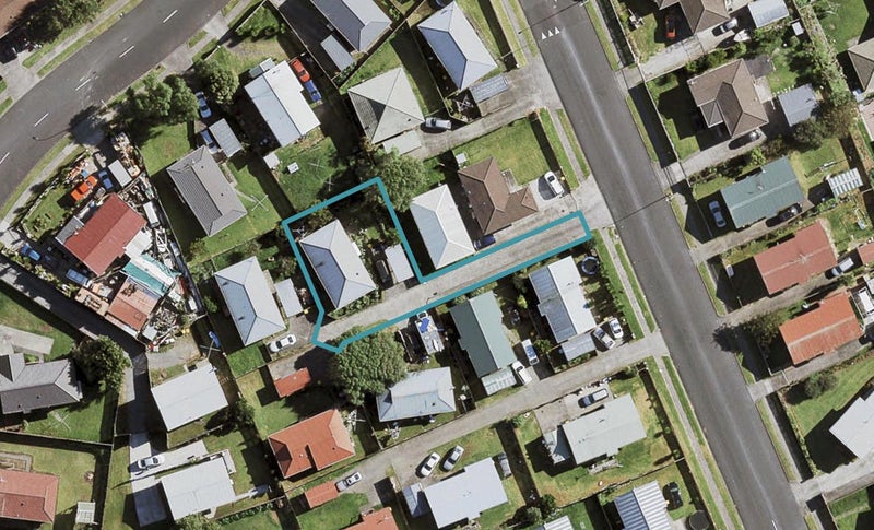 44A Barneys Farm Road, Clendon Park, Auckland - Carousel 1