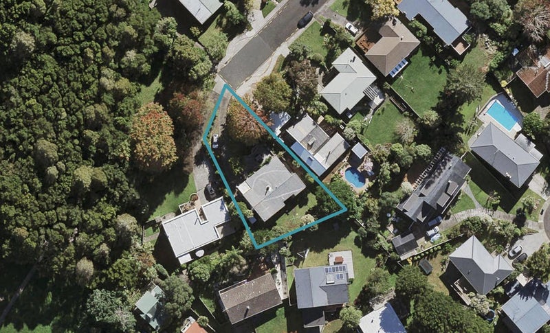 64 Holland Road, Hillcrest, Auckland - Carousel 1