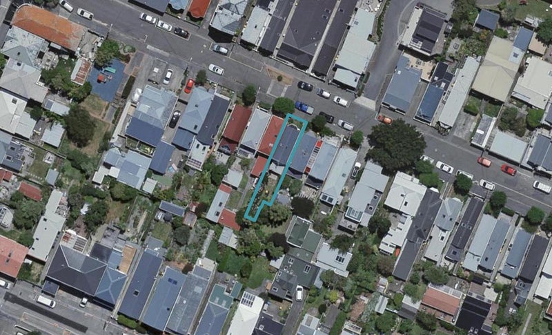 68 Elizabeth Street, Mount Victoria, Wellington - Carousel 1