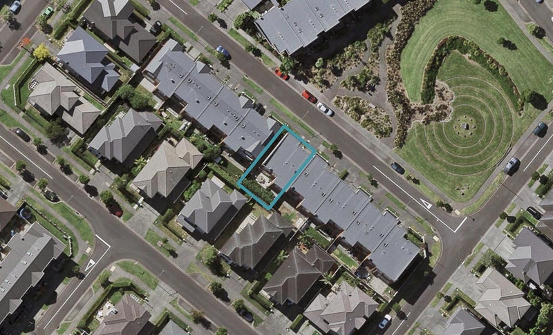 17 Singleton Avenue, Stonefields, Auckland - Carousel 1