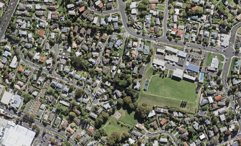 69C Chivalry Road, Glenfield, Auckland - Carousel 1