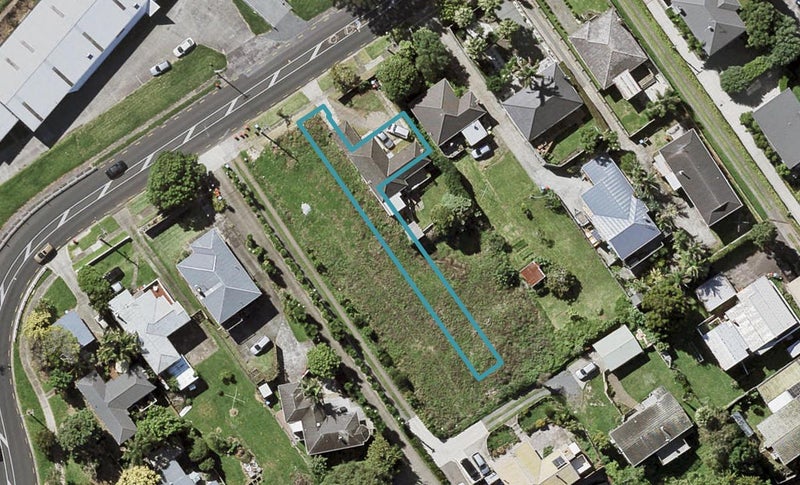 2/84 Ireland Road, Mount Wellington, Auckland - Carousel 1