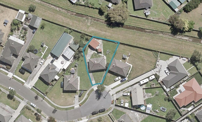 35 Ngata Grove, Trentham, Upper Hutt - Carousel 1