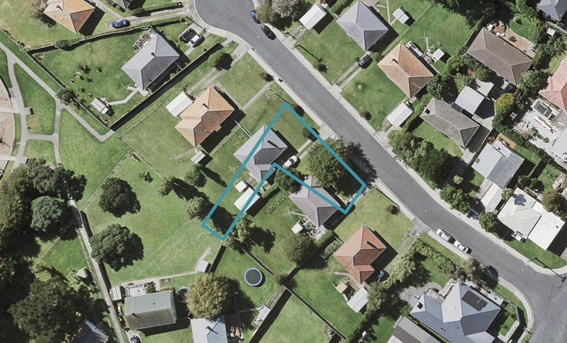 1 Te One Place, Belmont, Auckland - Carousel 1