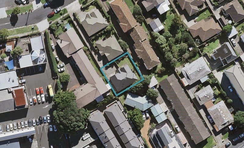 5B Turama Road, Royal Oak, Auckland - Carousel 1