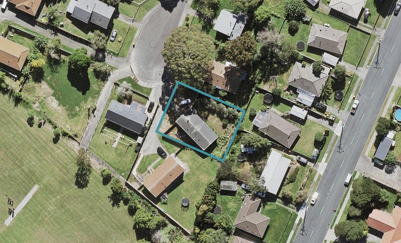 16 Reinga Place, Massey, Auckland - Carousel 1