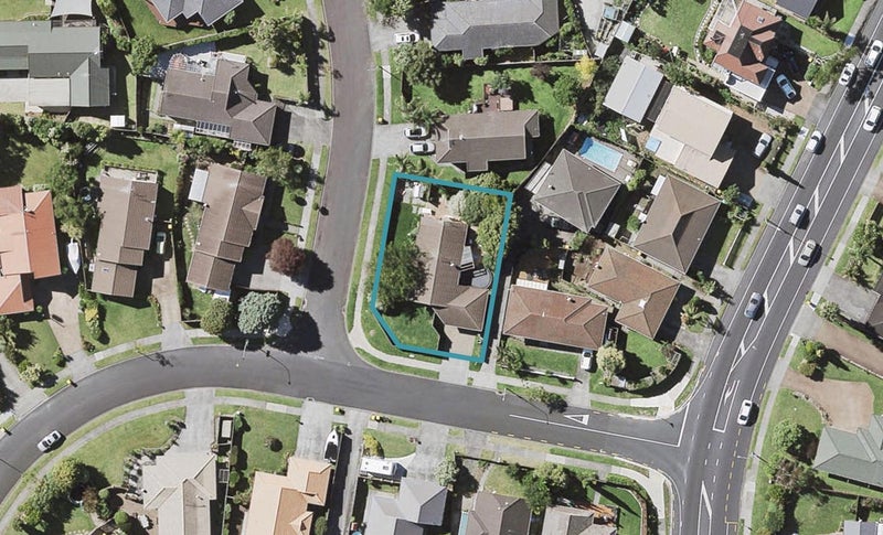 1 Woodview Rise, Botany Downs, Auckland - Carousel 1