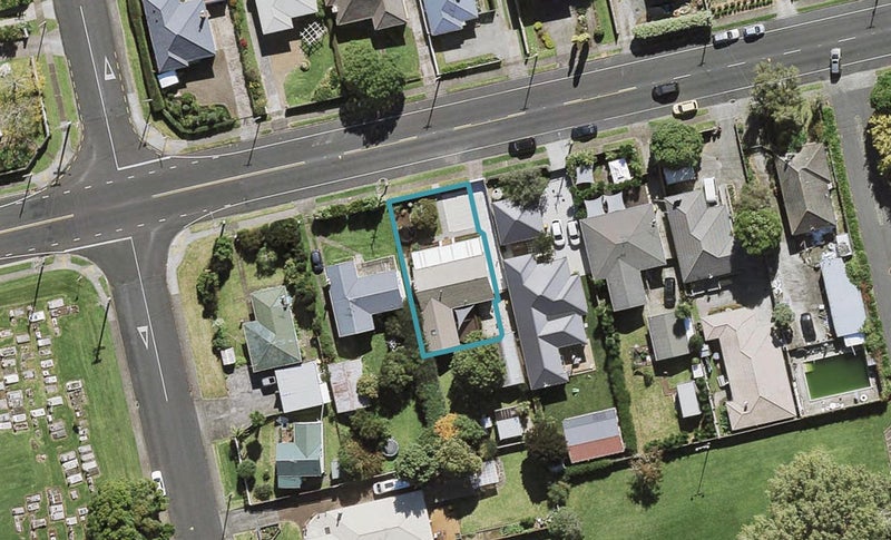 17 Church Road, Mangere Bridge, Auckland - Carousel 1