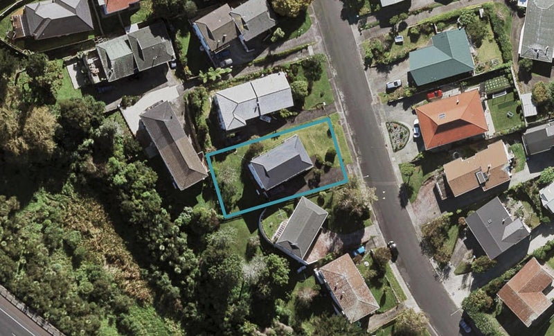 8 Bel Air Drive, Hillsborough, Auckland - Carousel 1