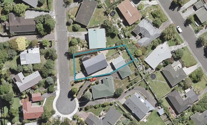 7 Harewood Grove, Pinehaven, Upper Hutt - Carousel 1