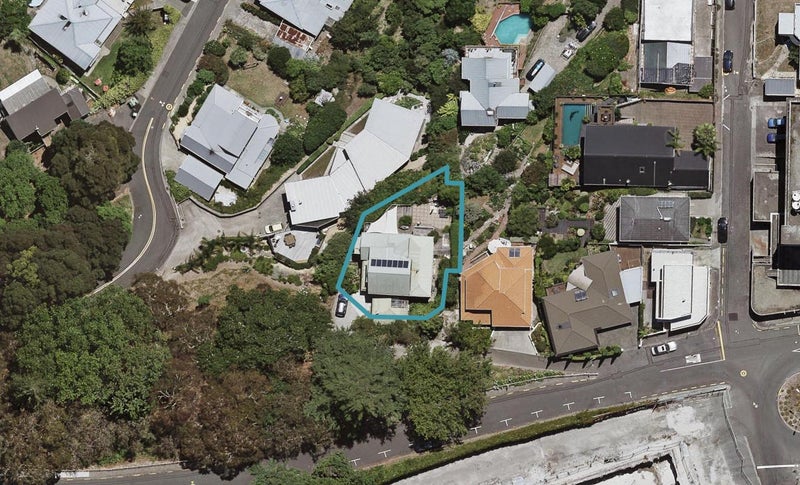 8 Hospital Terrace, Hospital Hill, Napier - Carousel 1