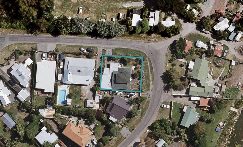 48 Wellwood Terrace, Te Awanga, Te Awanga - Carousel 1