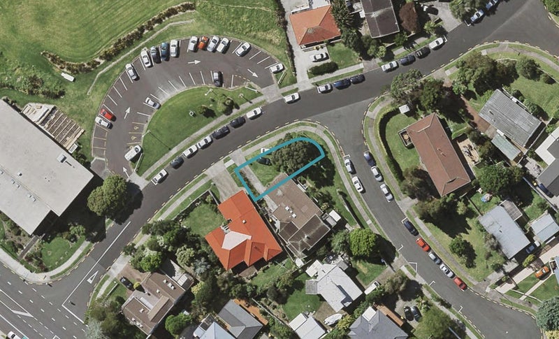 6 Kitewao Street, Northcote, Auckland - Carousel 1