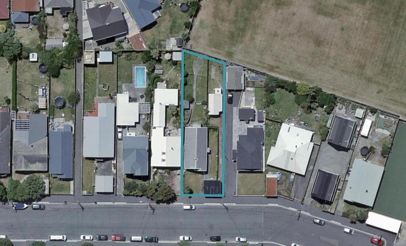 39 Apu Crescent, Lyall Bay, Wellington - Carousel 1