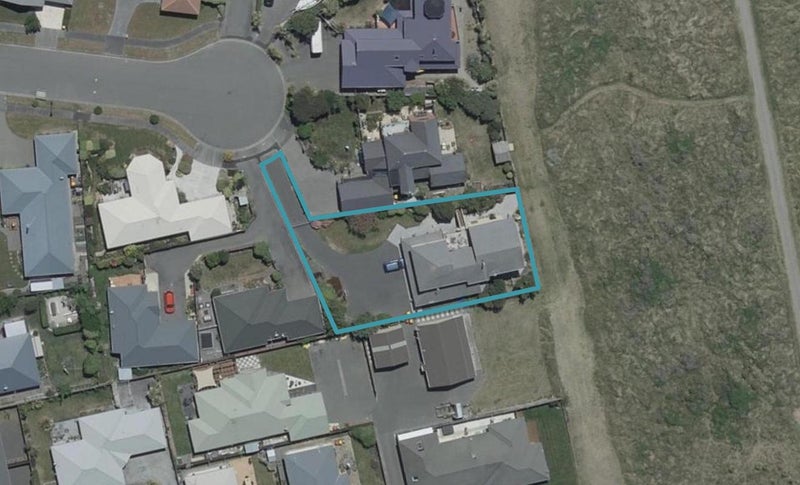 10 Neptune Place, Waimairi Beach, Christchurch - Carousel 1
