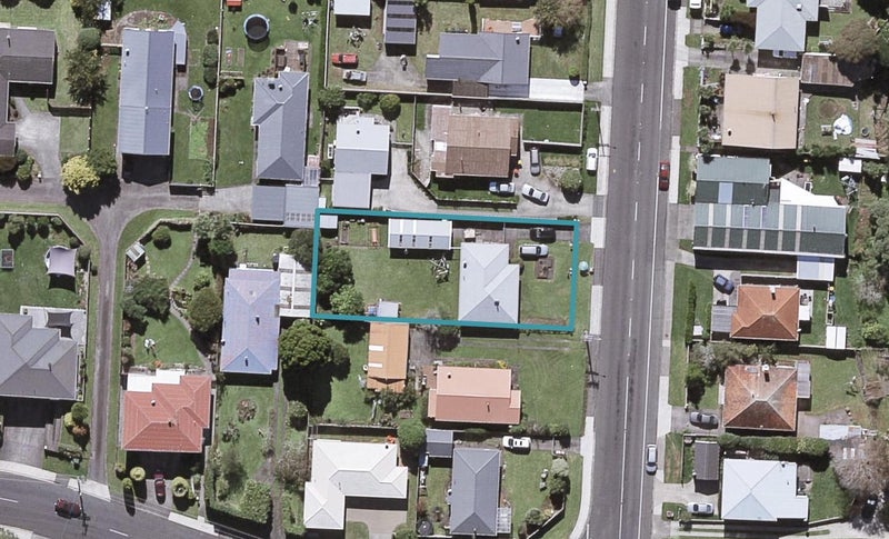 402 Carrington Street, Upper Vogeltown, New Plymouth - Carousel 1