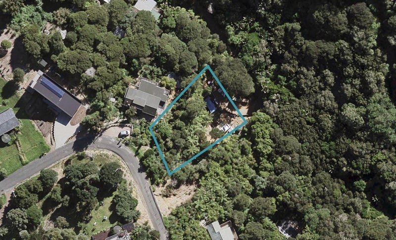 18 Hobson Terrace, Onetangi, Waiheke Island - Carousel 1
