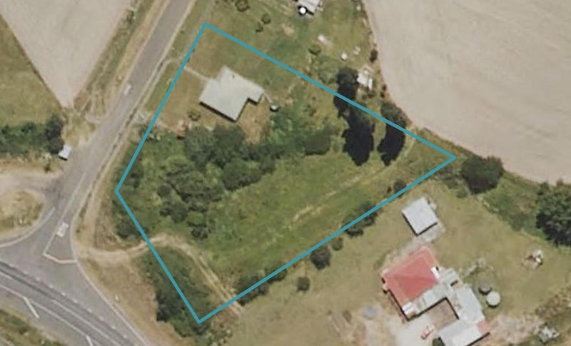 6 Waihirere Domain Road, Gisborne - Carousel 1