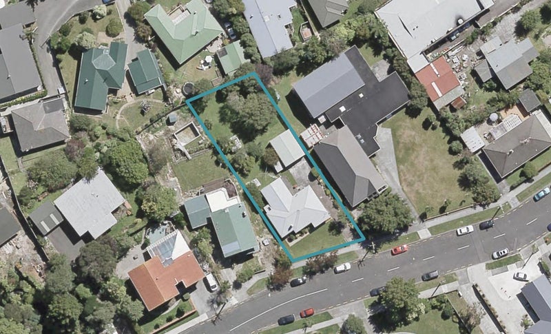 8 Dunns Street, Silverstream, Upper Hutt - Carousel 1