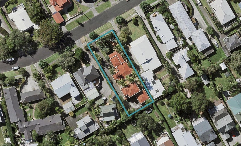 64 Beresford Street, Bayswater, Auckland - Carousel 1