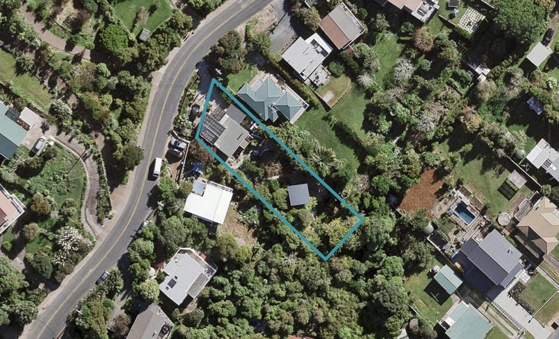 10 Church Bay Road, Oneroa, Waiheke Island - Carousel 1