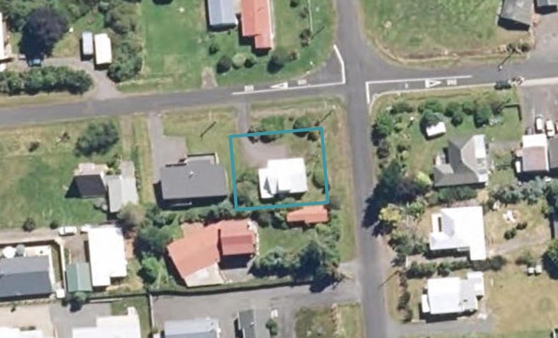 15 Mackenzie Street, WAIMARINO, OWHANGO - Carousel 1