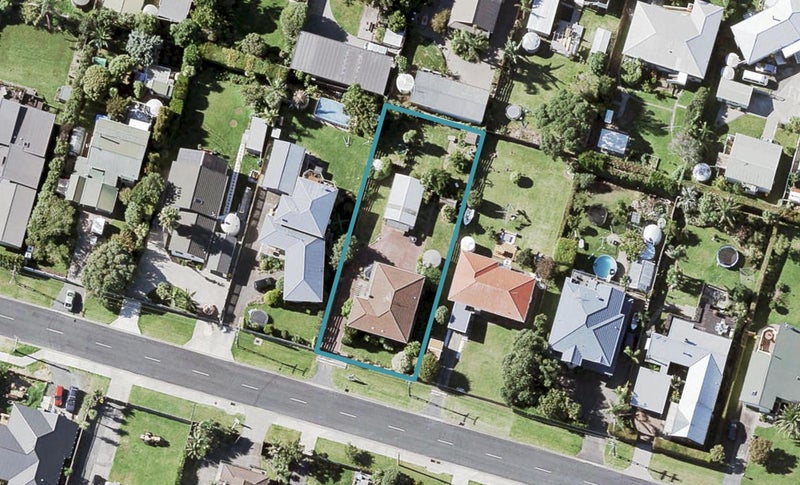 37 Karaka Road, Beachlands, Auckland - Carousel 1