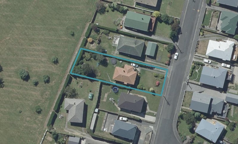 20 Travis Street, Brockville, Dunedin - Carousel 1
